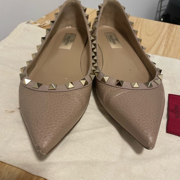 Valentino Rockstud Flats in Nude - Picture 8 of 8